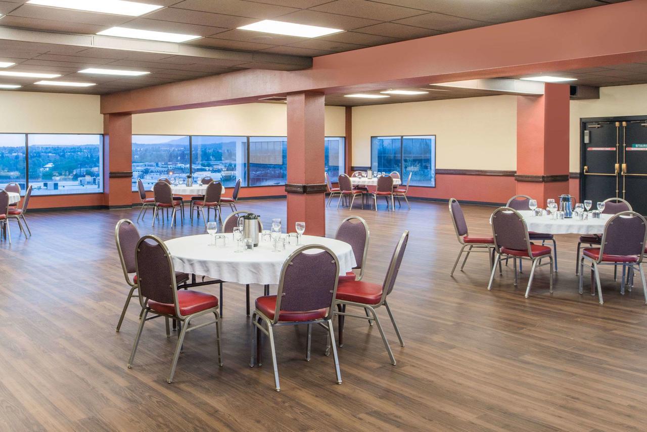 Ramada by Wyndham Downtown Spokane Zewnętrze zdjęcie