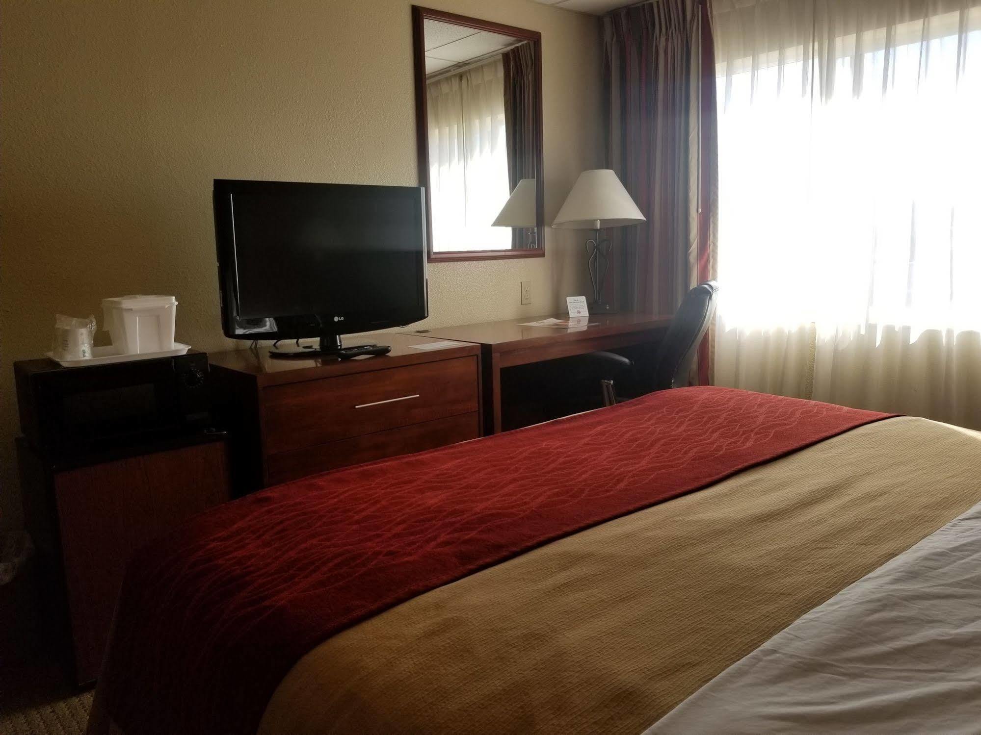 Ramada by Wyndham Downtown Spokane Zewnętrze zdjęcie