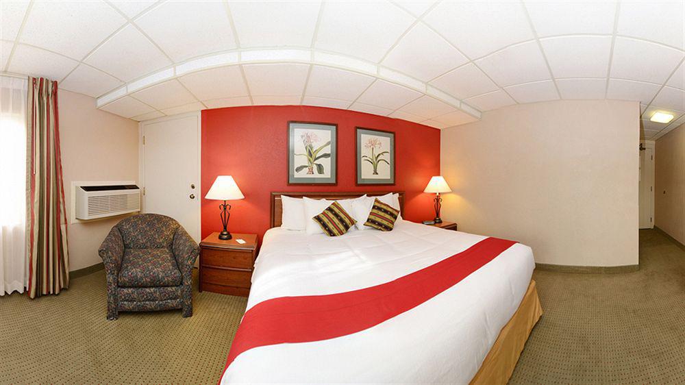 Ramada by Wyndham Downtown Spokane Zewnętrze zdjęcie